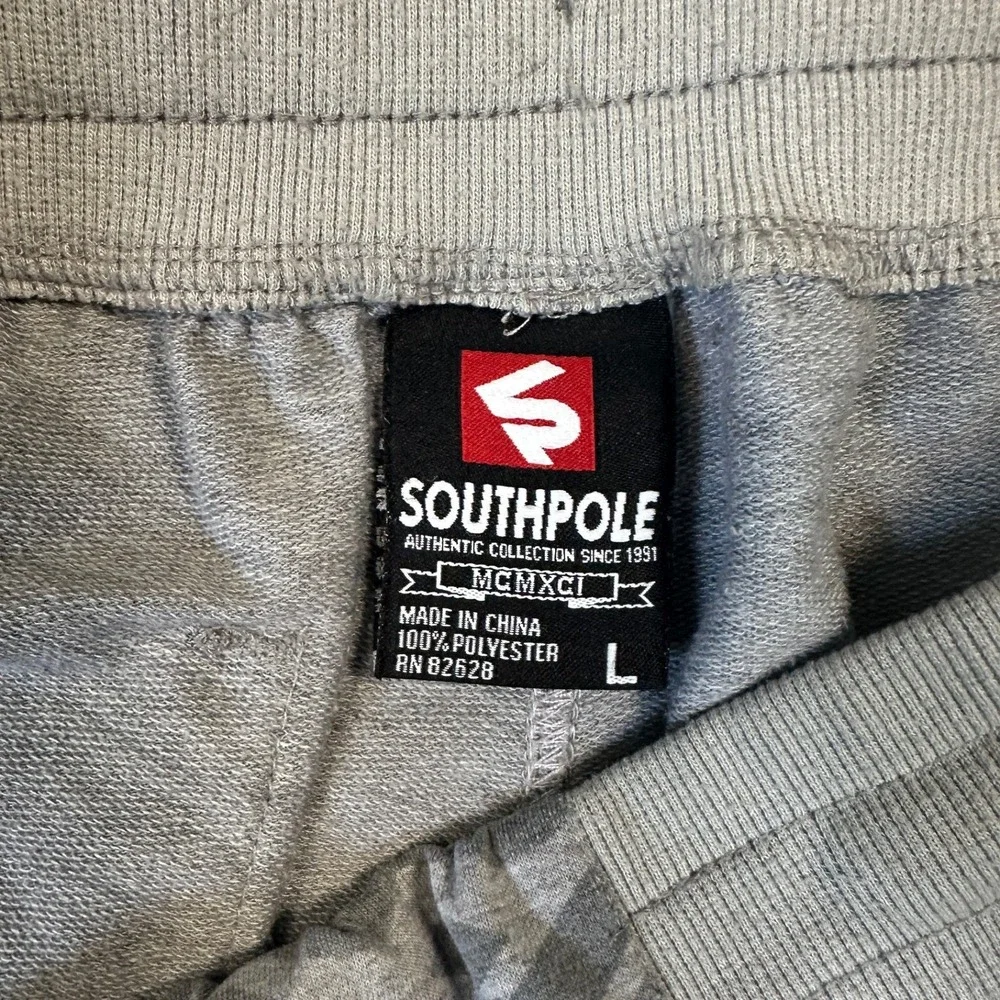 Southpole Tribal Print Sweat Shorts L Grey Aztec Pattern Polyester Streetwear